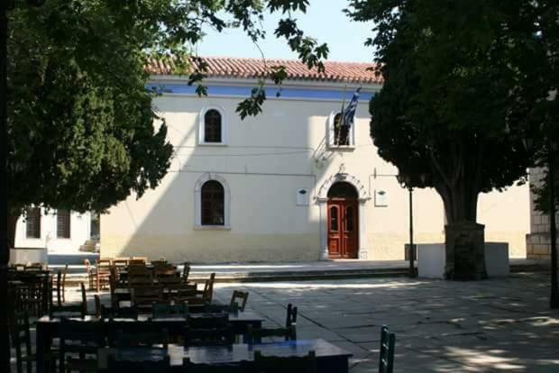 Atrium - Lafkos Villa Buitenkant foto